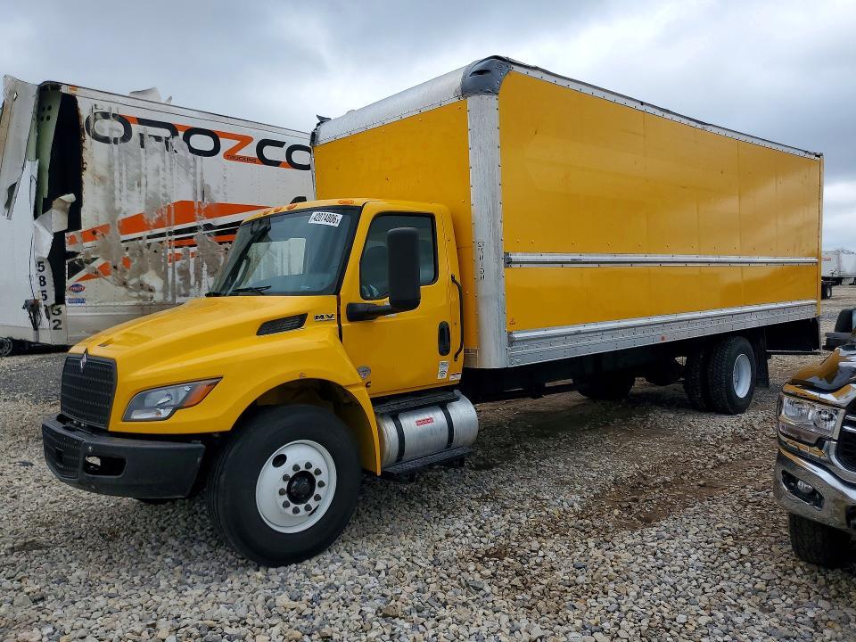 2023 International MV607 BOX Truck