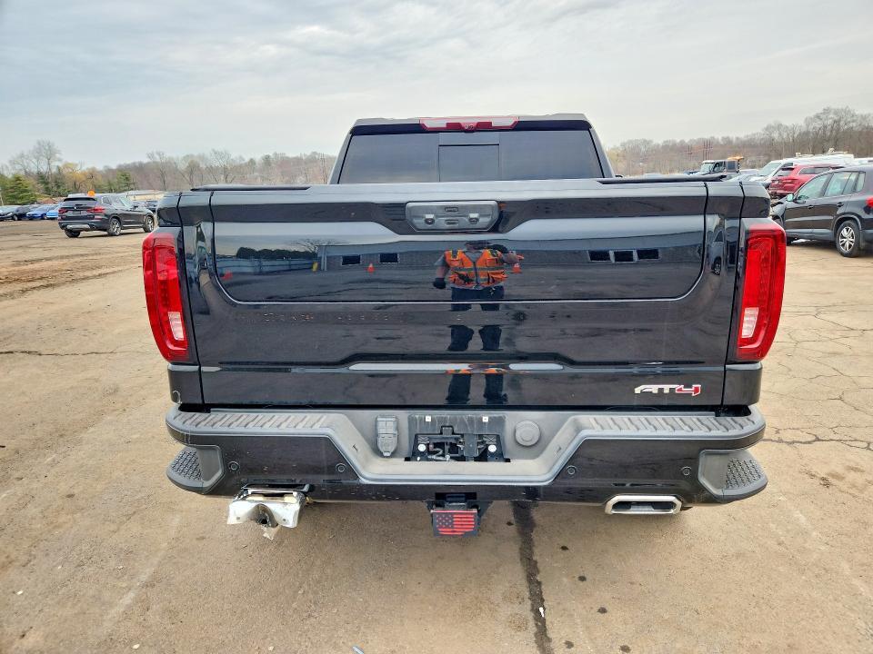 2024 GMC Sierra K1500 AT4
