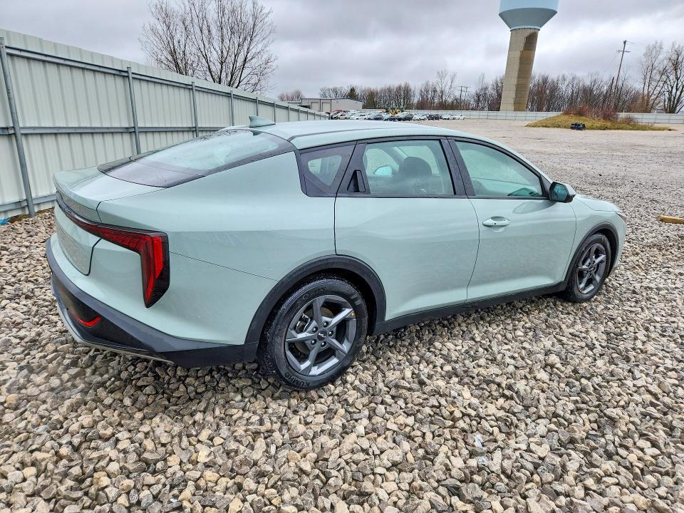2025 KIA K4 lxs