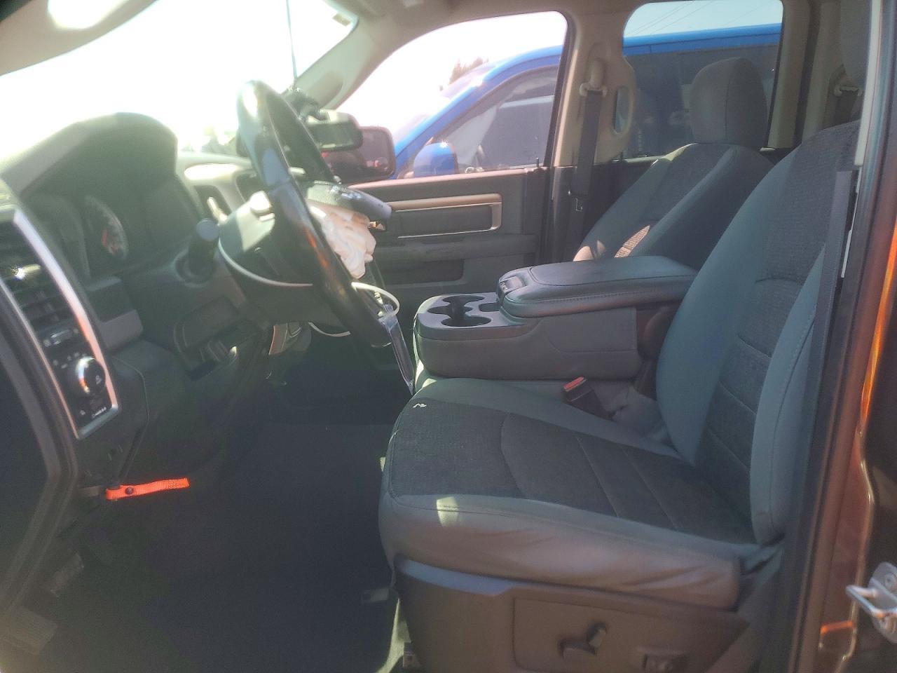 2015 Dodge RAM 1500 SLT