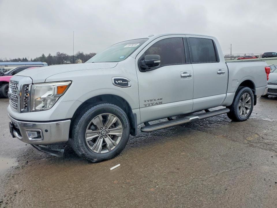 2017 Nissan Titan SV