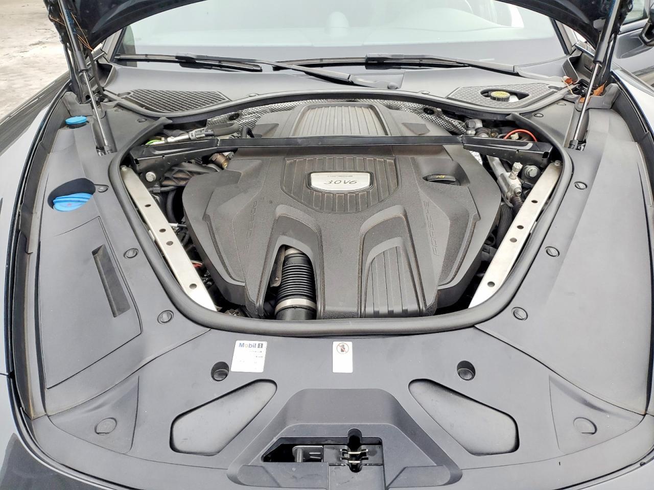 2017 Porsche Panamera