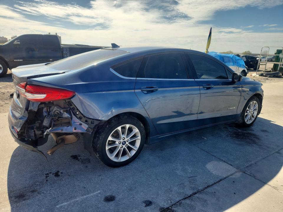 2019 Ford Fusion se