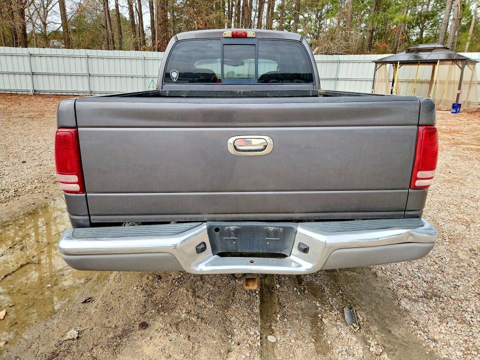 2004 Dodge Dakota Quad SLT
