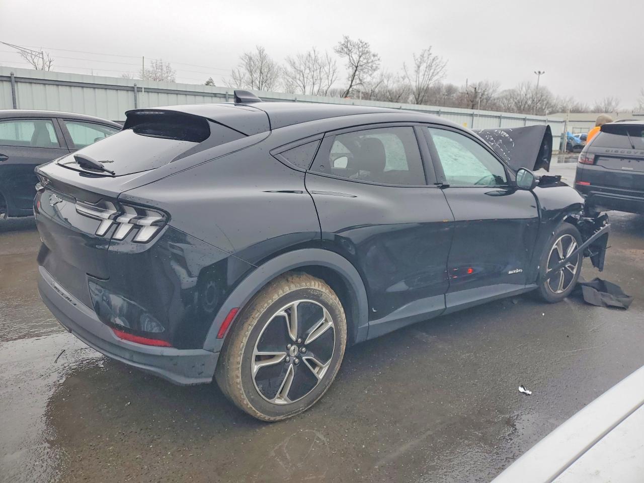 2022 Ford Mustang Mach-e Select