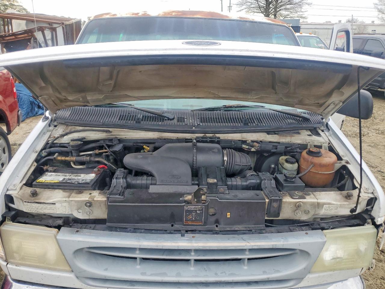 2000 Ford Econoline E350 Super Duty Wagon