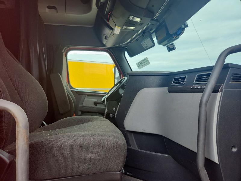 2022 Freigliner 2022 Freightliner Cascadia 126 Semi Truck