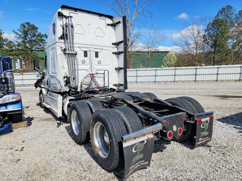 2017 Freightliner Cascadia 125 Semi Truck