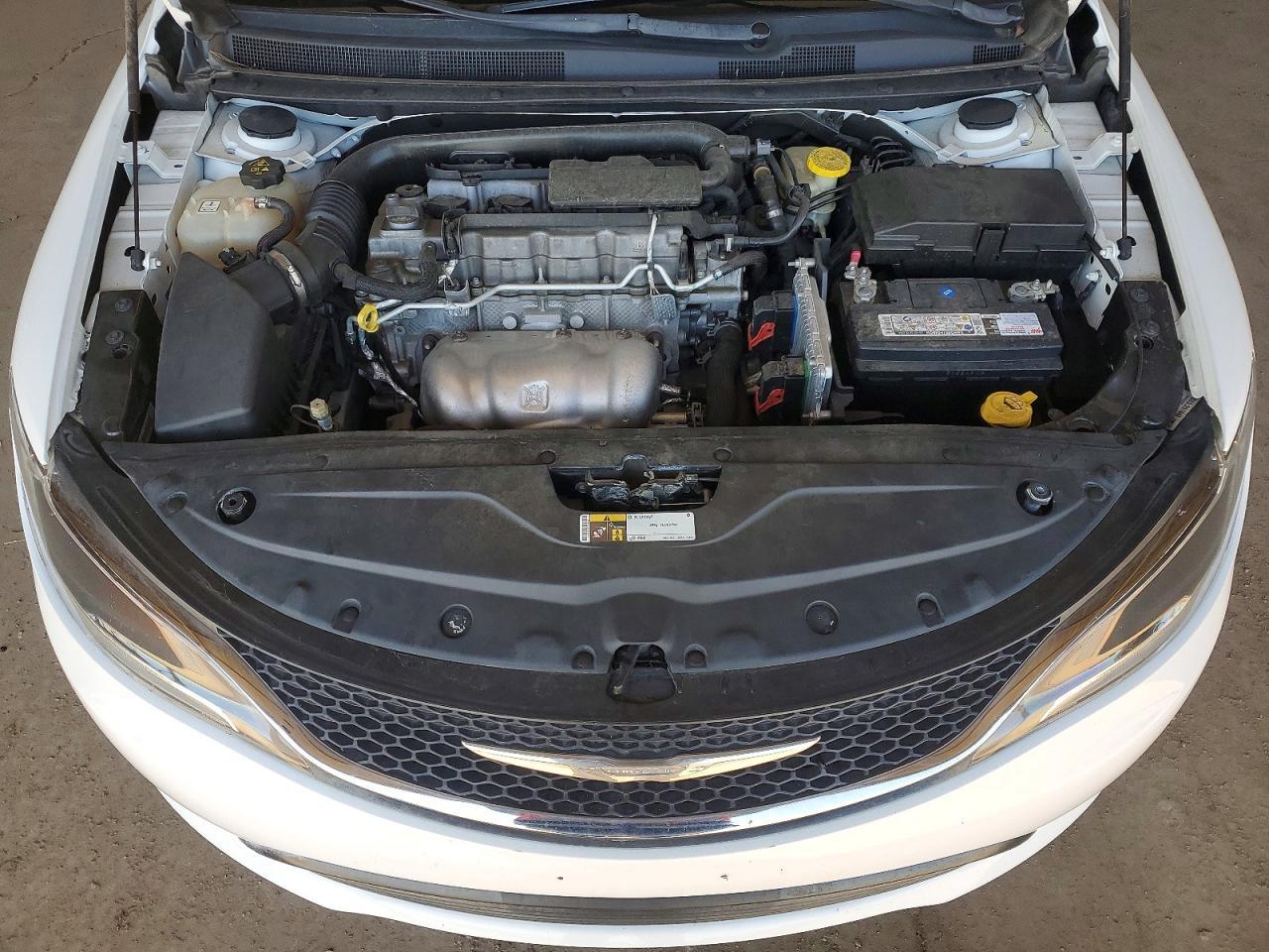 2017 Chrysler 200 lx