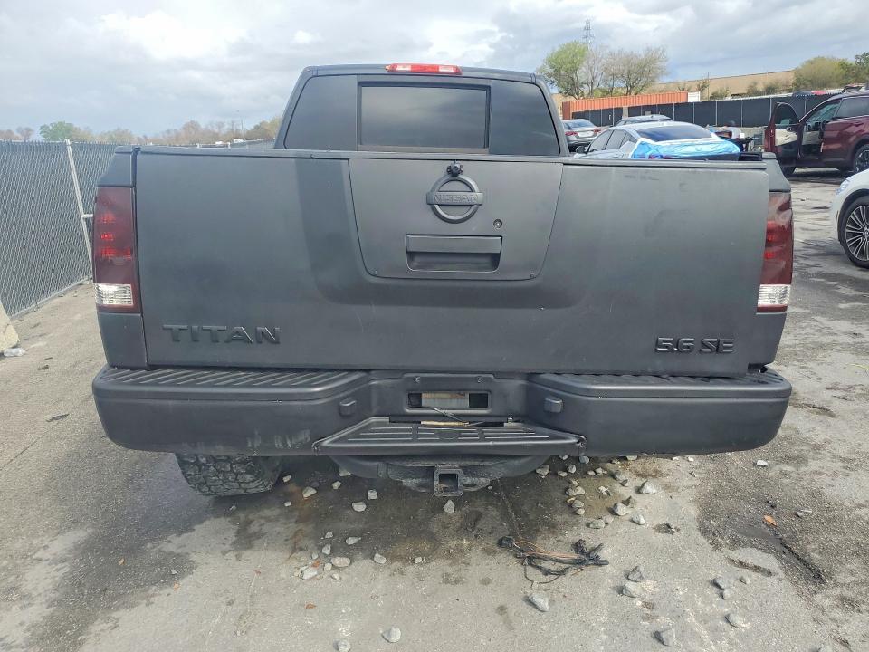 2010 Nissan Titan SE