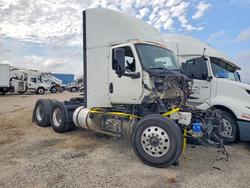 International Vehiculos salvage en venta: 2024 International RH613 Semi Truck