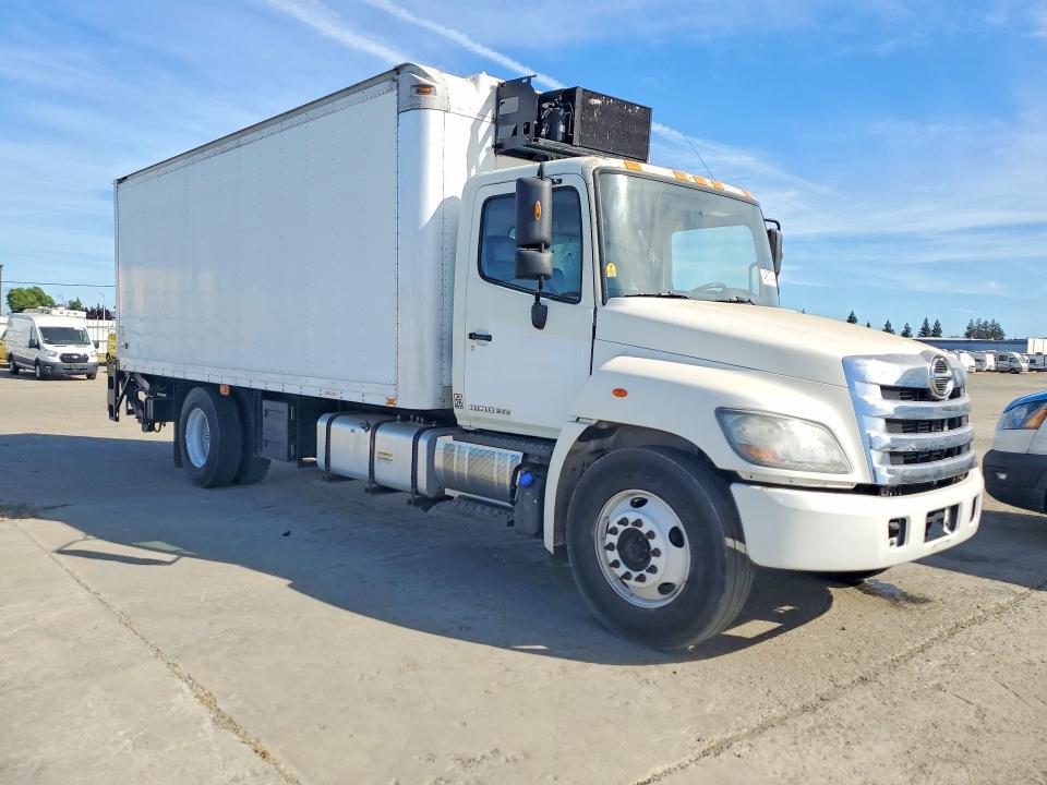 2013 Hino 258/268 Refrigerated BOX Truck
