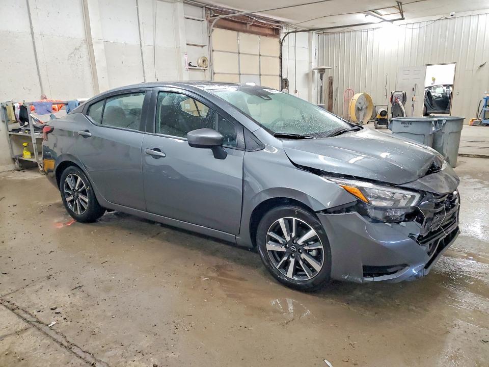 2025 Nissan Versa sv