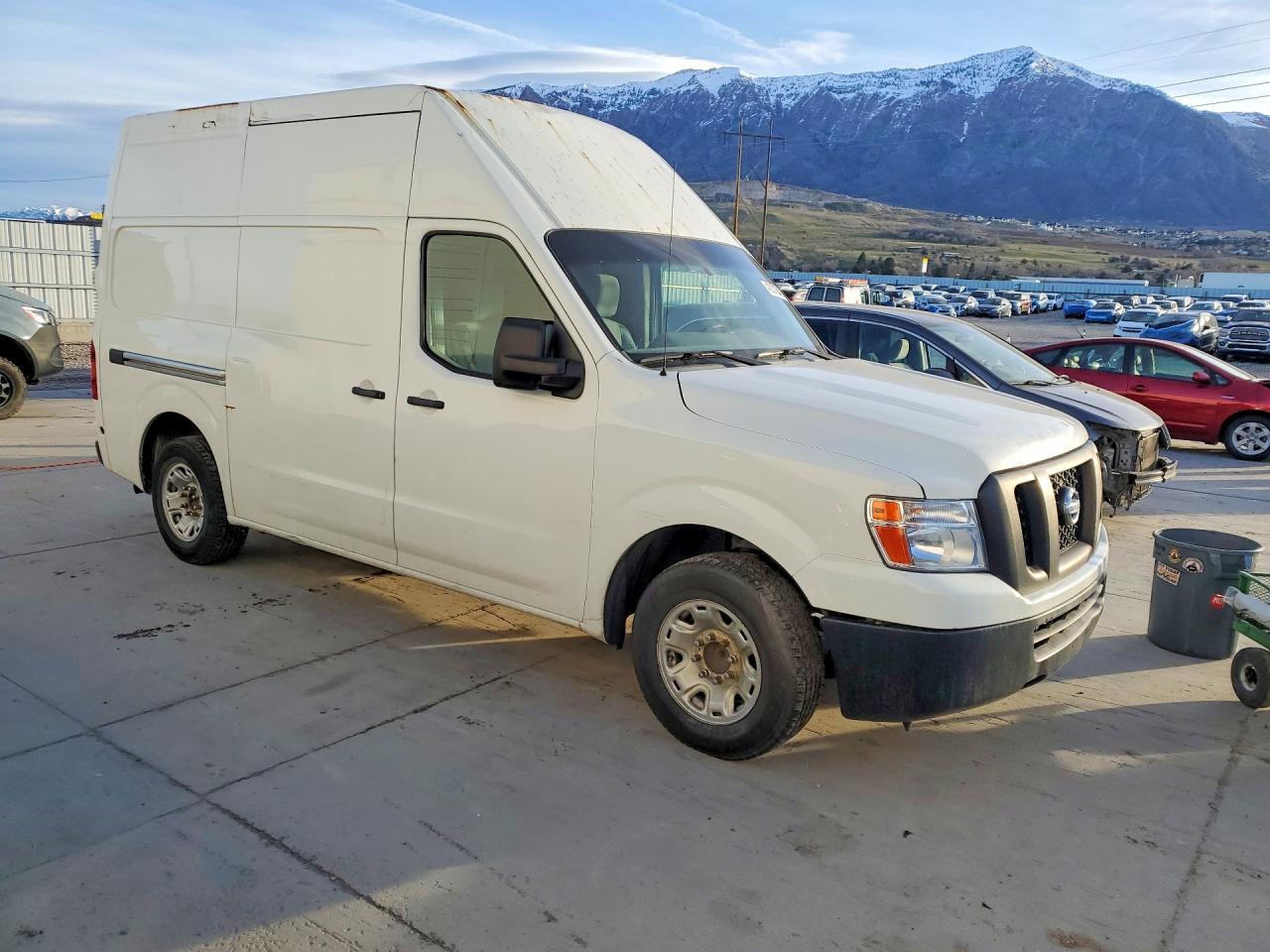 2017 Nissan NV 2500 HD SV Delivery Van