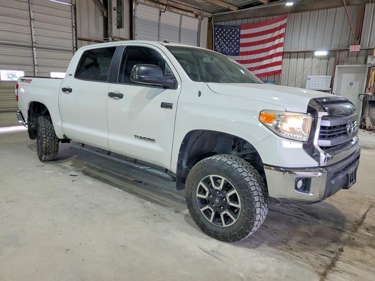 2014 Toyota Tundra SR5