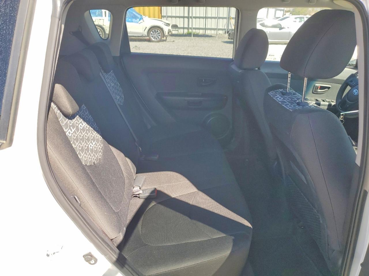2010 KIA Soul +