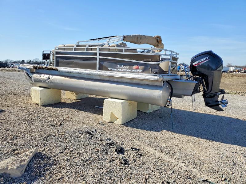 2024 Sun Tracker Boat-Boats Pontoon Boat