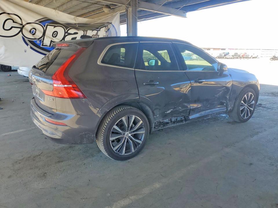 2022 Volvo Xc60 B5 Momentum