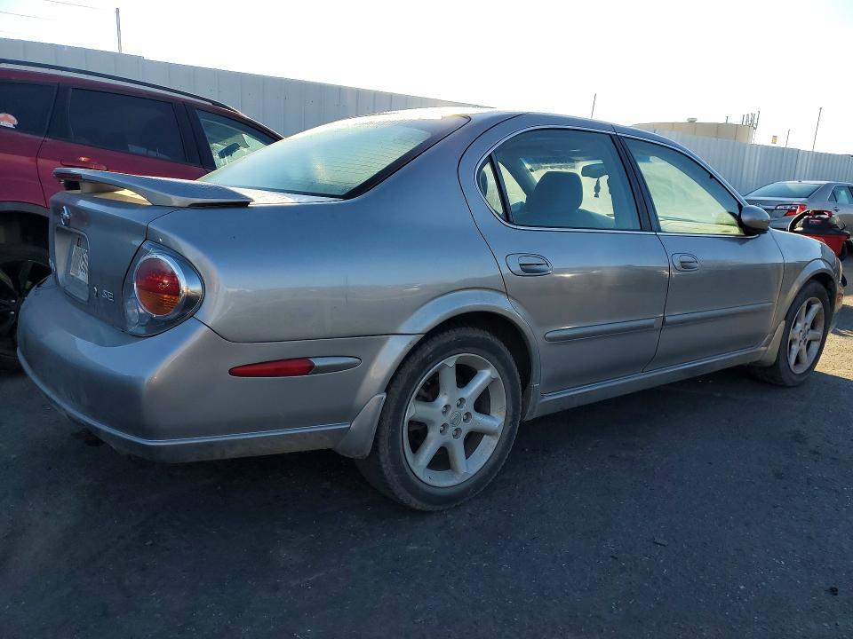 2002 Niss Maxima