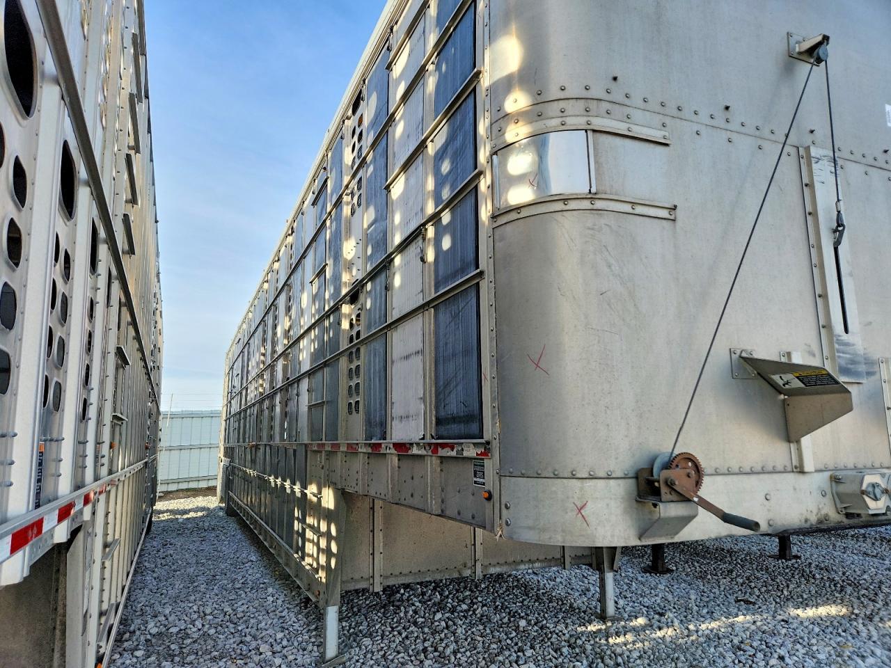 2018 Wilson Psdcl-402H Livestock Trailer