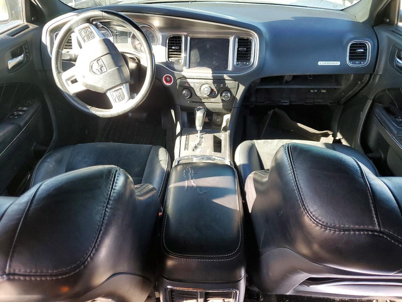 2013 Dodge Charger r