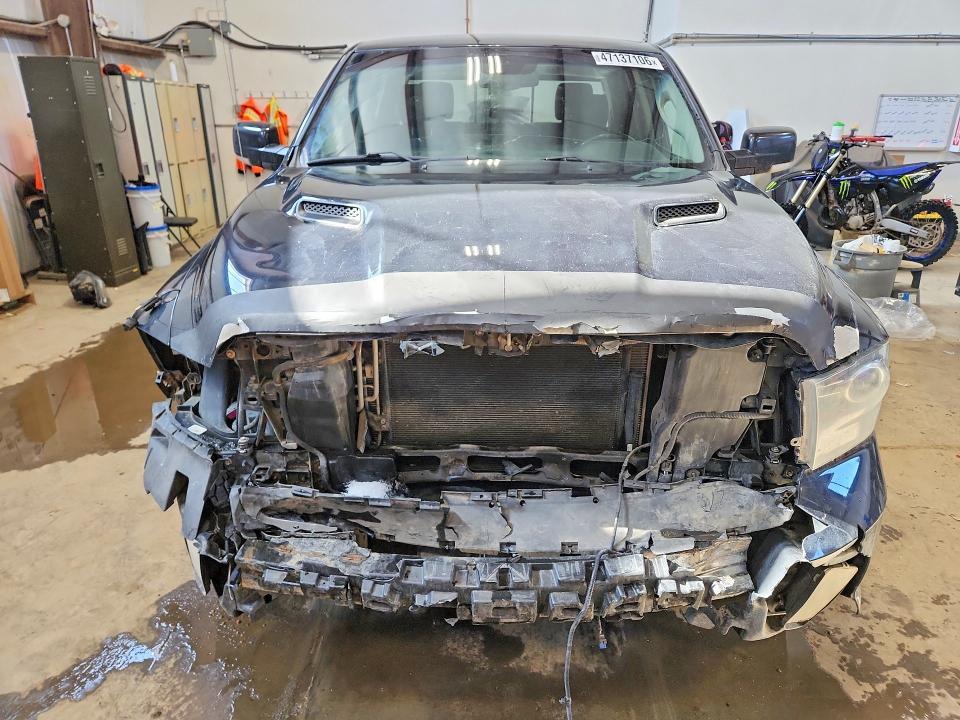 2016 Dodge RAM 1500 Sport