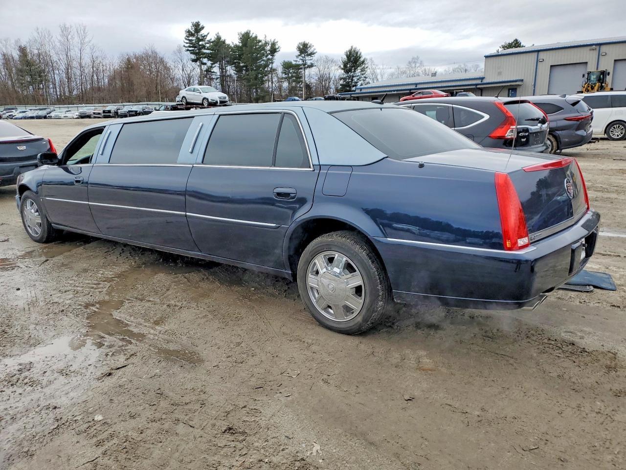 2007 Cadillac Professional Chassis