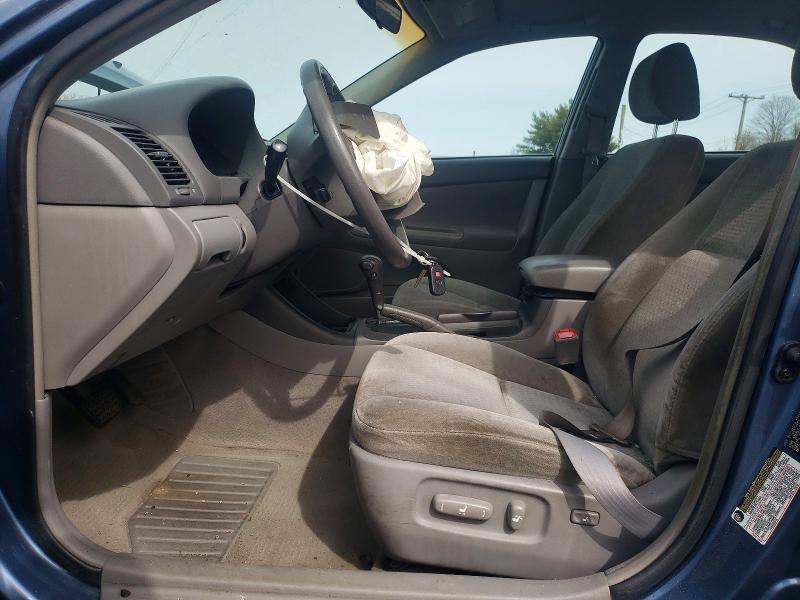 2004 Toyota Camry le