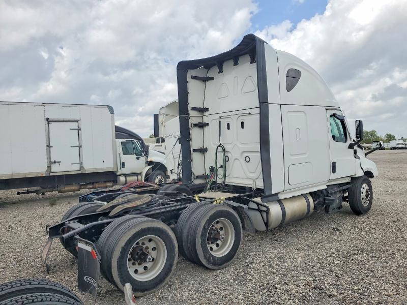 2022 Freigliner 2022 Freightliner Cascadia 126 Semi Truck