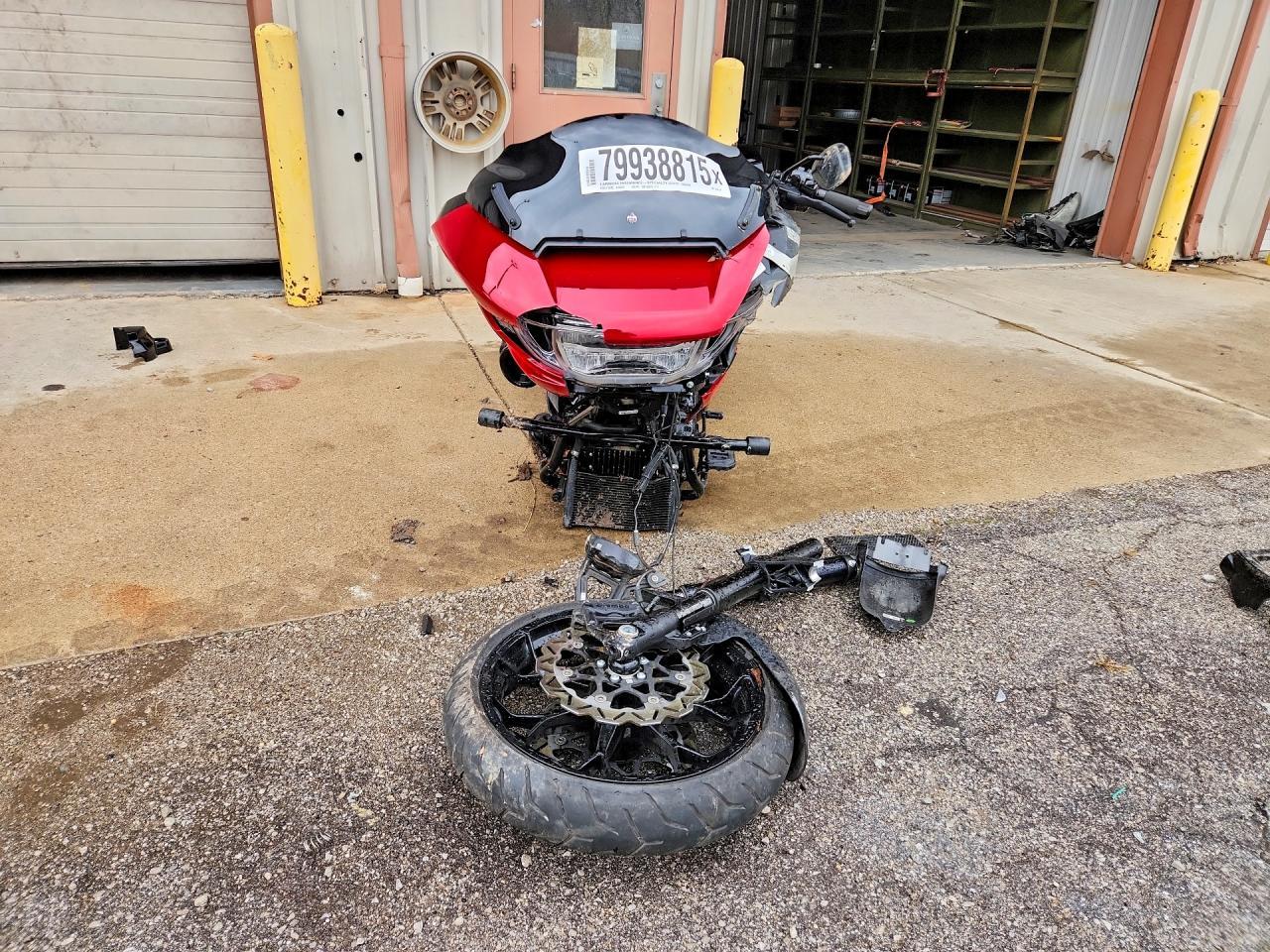 2025 Harley-Davidson Fltrxstse