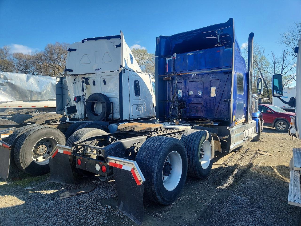 2010 International Lonestar-Semi Truck