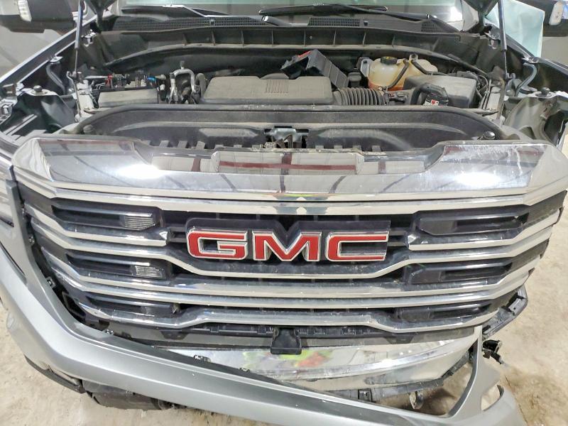 2025 GMC Sierra K1500 SLT