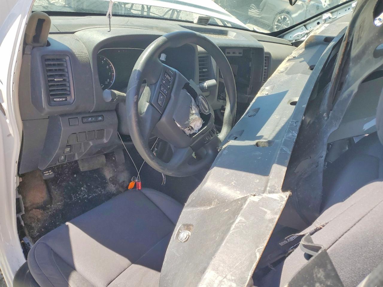 2022 Nissan Frontier S