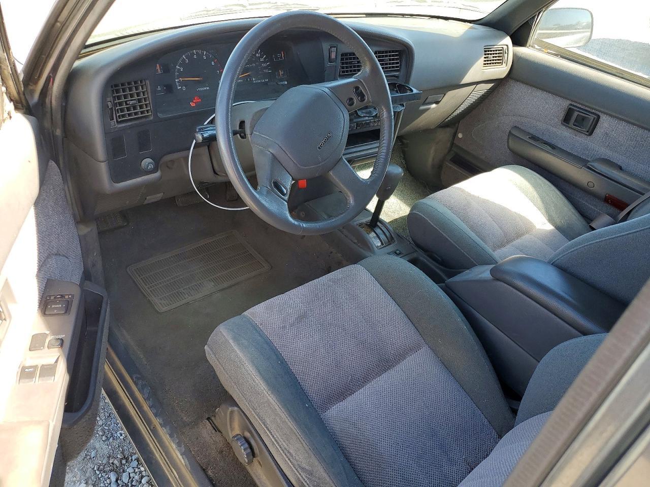 1990 Toyota Pickup SR5