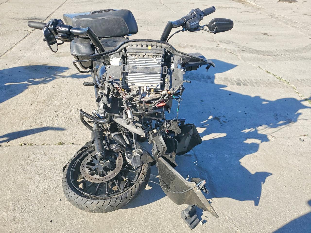 2018 Harley-Davidson Fltrxs Road Glide Special