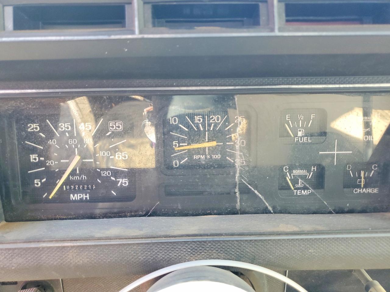 1994 Ford F700 BOX Truck