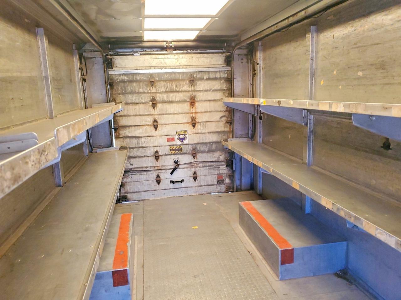 1999 Freightliner MT45 Chassis Delivery Truck