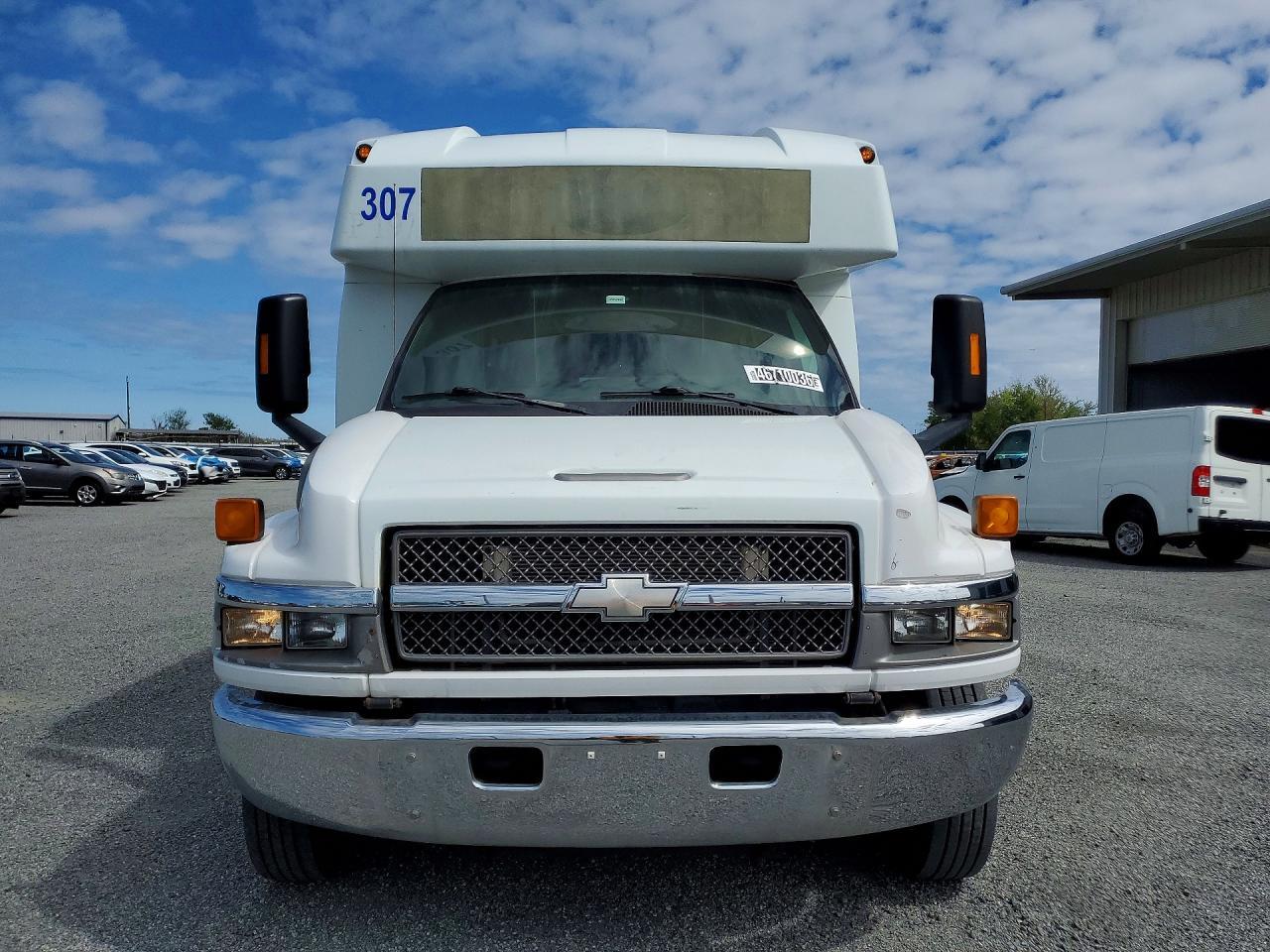 2008 Chevrolet C5500 C5V042