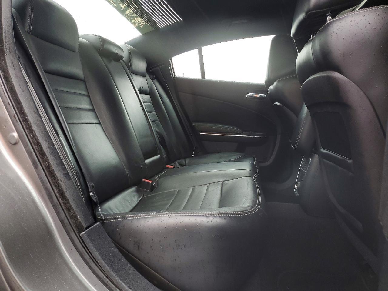 2012 Dodge Charger sxt
