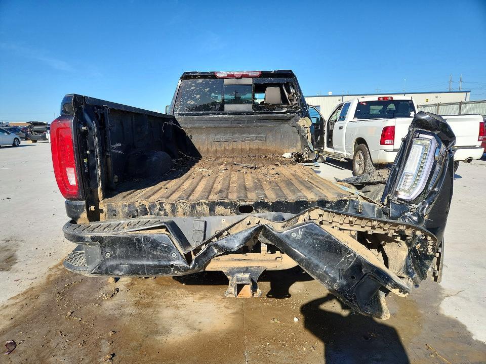 2021 GMC Sierra K2500 Denali