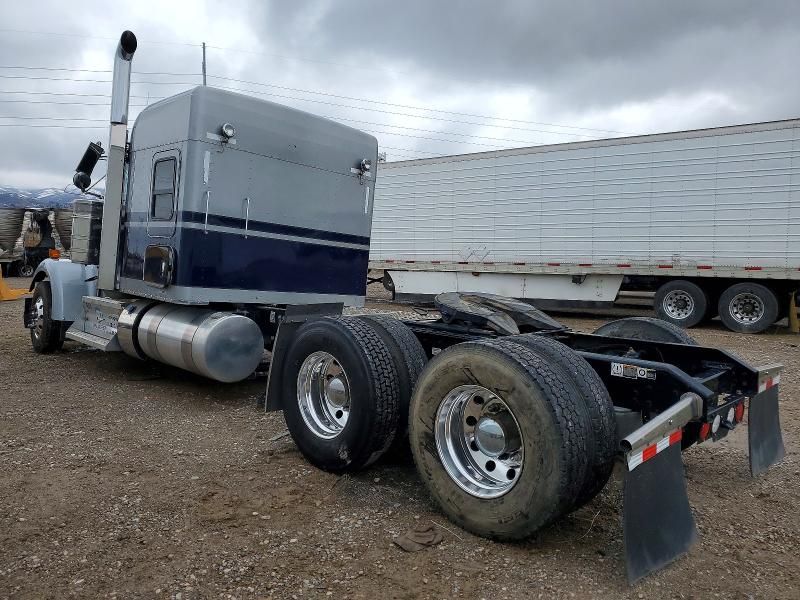 2022 Kenworth W900 Semi Truck