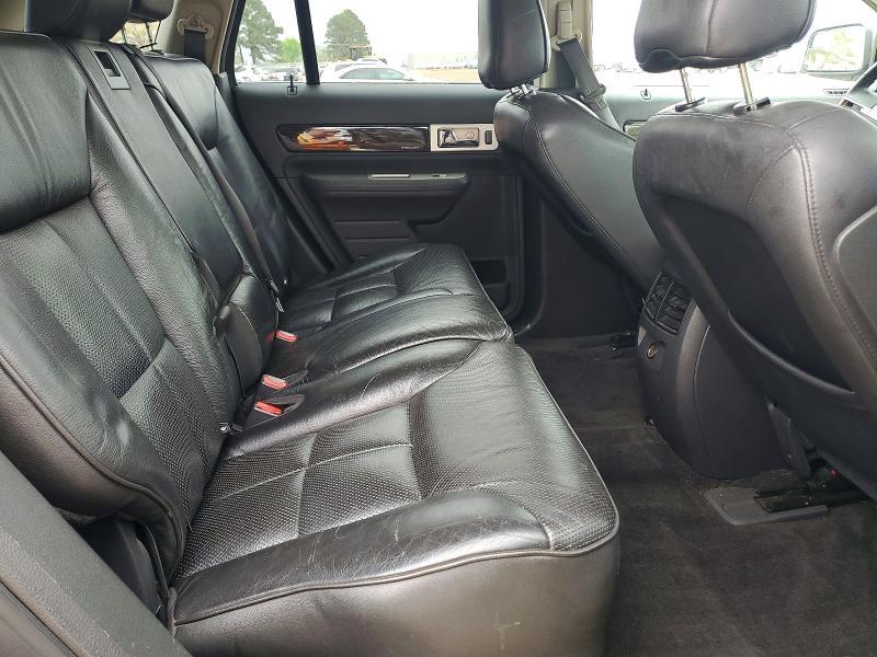 2010 Lincoln Townhouse MKX