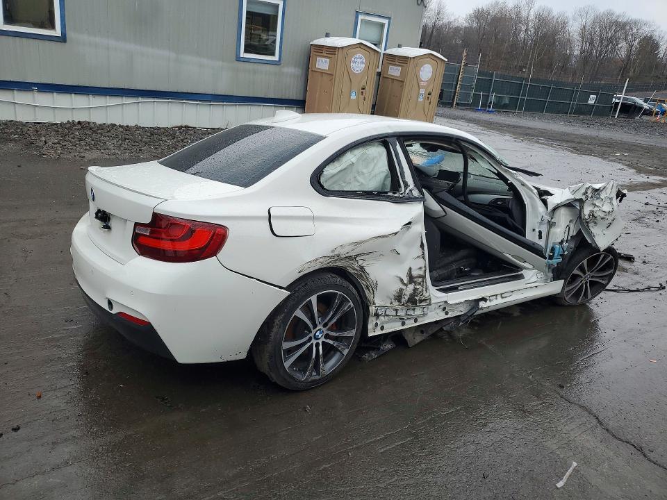 2016 BMW 228 xi Sulev