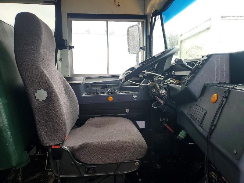 2014 Blubird School Bus / Transit Bus