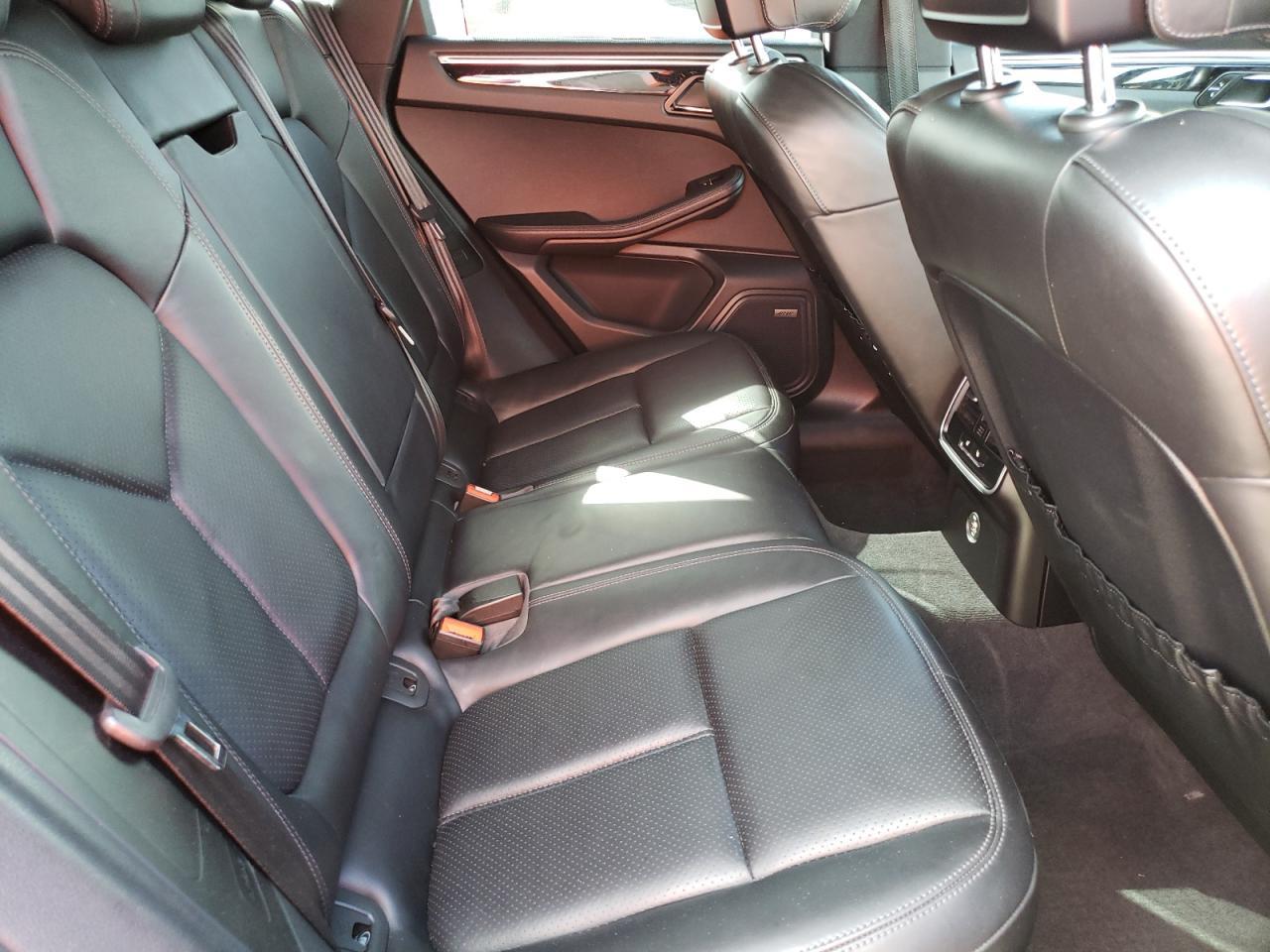 2017 Porsche Macan s