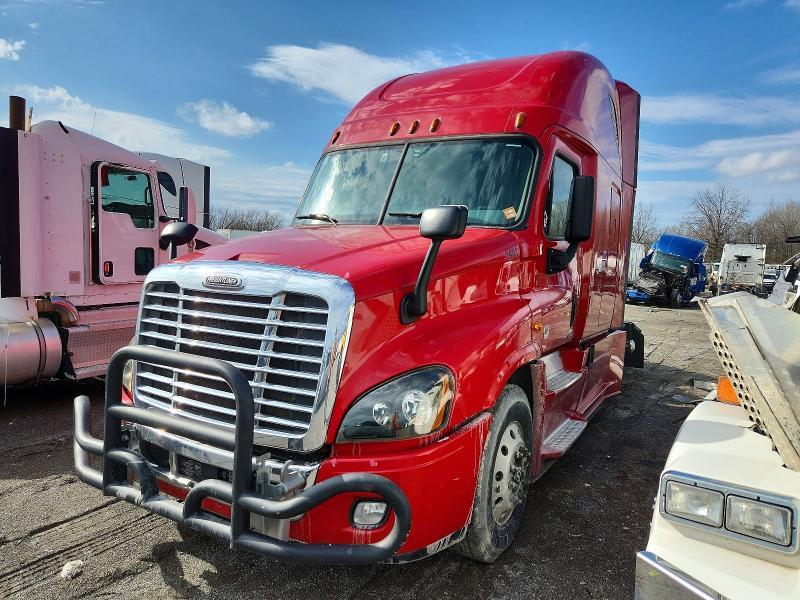 2018 Freightliner Cascadia 125 Semi Truck