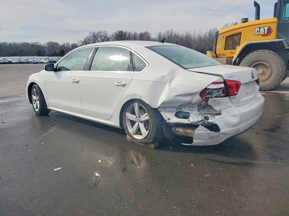 2013 Volkswagen Passat se