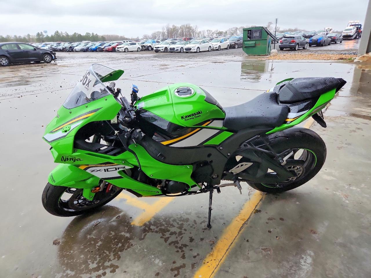 2025 Kawasaki ZX1002 L