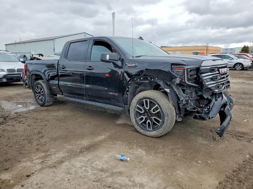 2022 GMC Sierra K1500 AT4