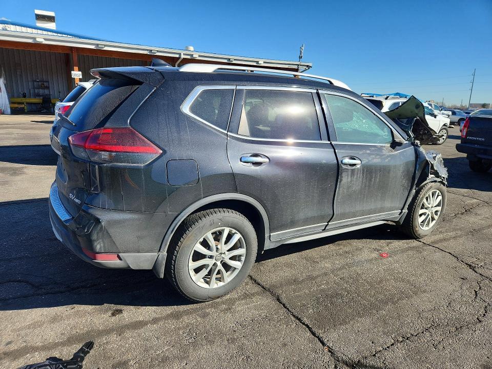 2018 Nissan Rogue sv